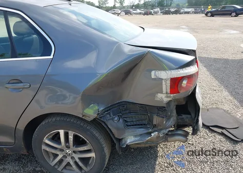 2006 Volkswagen Jetta Tdi z USA, uszkodzony, nr VIN 3VWST71K96M830214